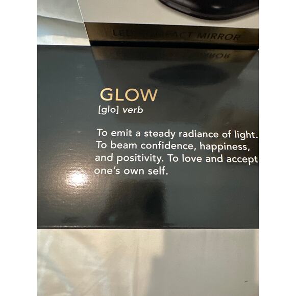 glo TECH LED Compact Mirror, Black - Picture 3 of 10